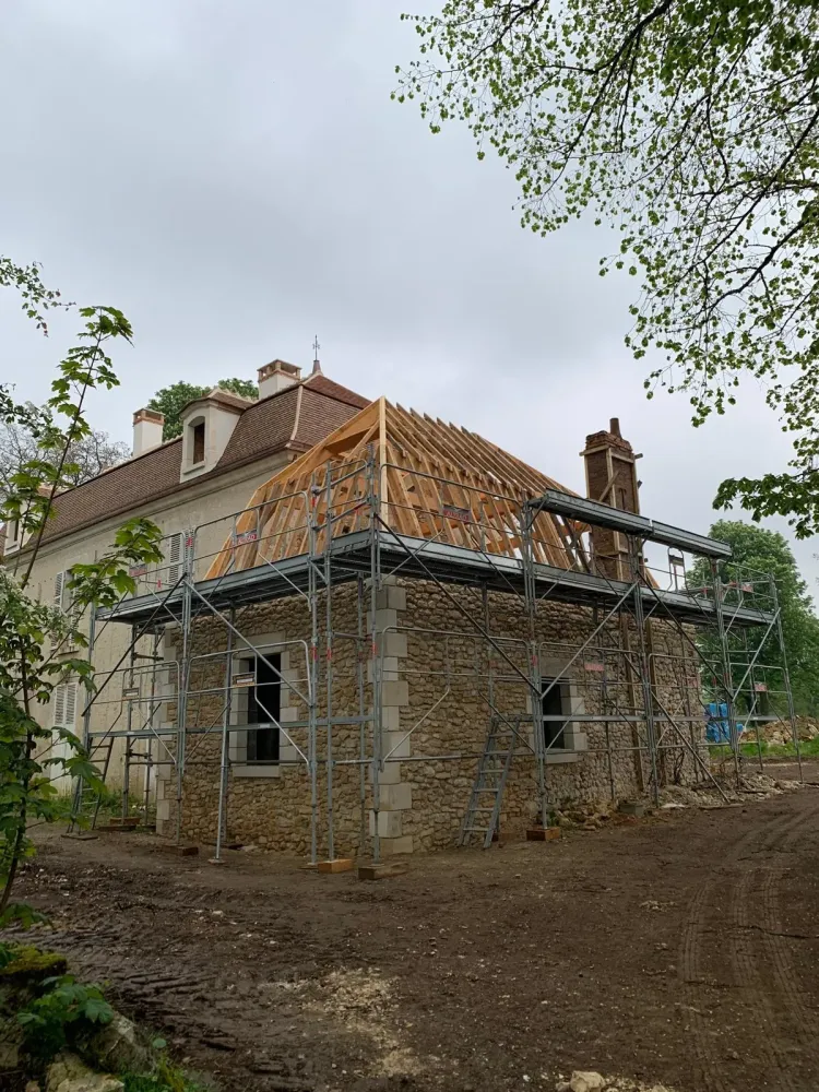 Rénovation bâtiment à Ardentes